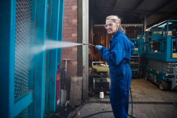 Why Choose Our Certified Pressure Washing Experts for Your Project Needs in Audubon Park, KY?